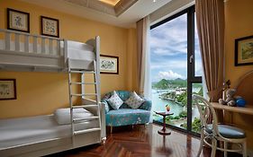 Hotel Perle D'Orient Cat Ba - Mgallery